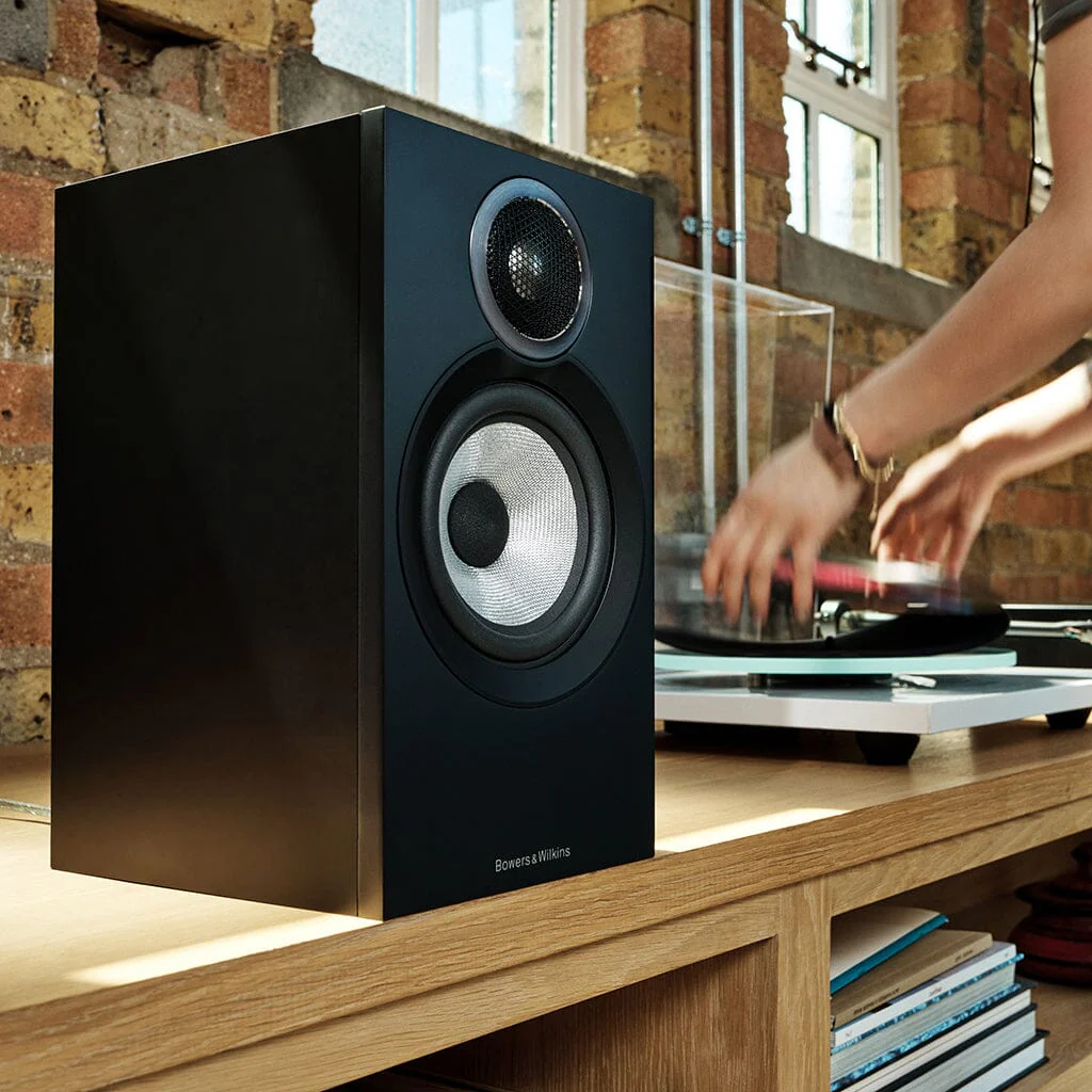 Bowers & Wilkins 607 S3 Bookshelf Speakers (Pair) - Image 2
